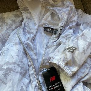 Brand new New Balance light weight jacket.